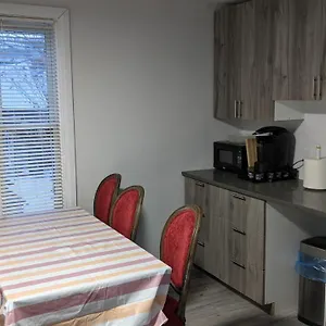 https://gigis-oasis-by-the-falls.niagara-fallshotels.com