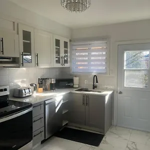  Appartement Fully Renovated With Free Parking