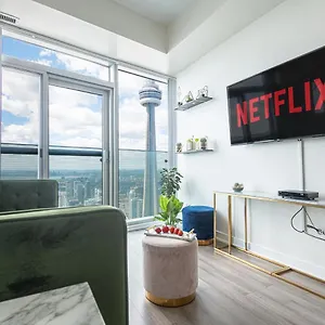 https://luxurious-penthouse-cntower-beautiful.hotelstorontoontario.org
