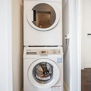 https://torontos-gem.hotelstorontoontario.org