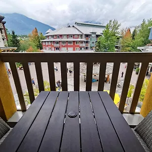 https://bear-lodge-one-bedroom-by-mva.hotels-of-whistler.com