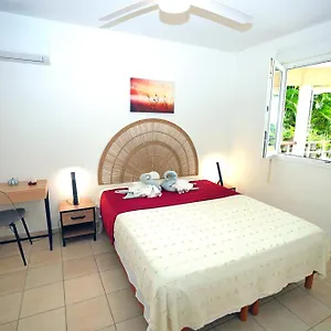 T2 Confort Zen Avec Jacuzzi Ideal Couples Jeunes Parents Proche Plage Anse Mitan Les Trois-Ilets